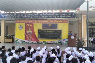SINH HOẠT CHUYÊN ĐỀ “MỖI TUẦN MỘT CÂU CHUYỆN ĐẸP, MỘT CUỐN SÁCH HAY, MỘT TẤM GƯƠNG SÁNG”