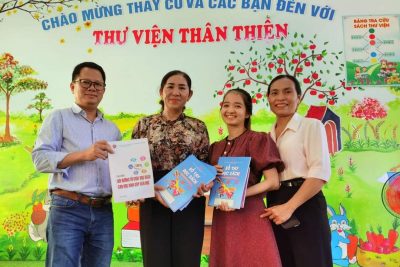 Chiều ngày 29/9/2022 Thầy Hoàng Trọng Thủy đai diện Dự án Thư Viện Viêt Nam, ông Đinh Duy Long Giám đốc Quĩ Bảo Trợ trẻ em tỉnh Quảng Ngãi cùng đoàn về thăm Thư viện của trường TH Hành Trung