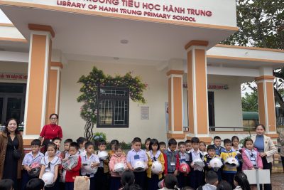 HONDA TÀI TRỢ MŨ BẢO HIỂM CHO HỌC SINH LỚP 1